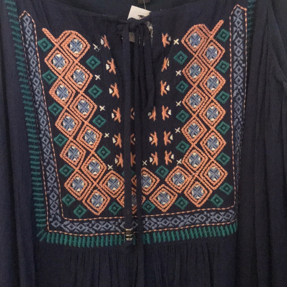 Dress - Picture 2 of 5